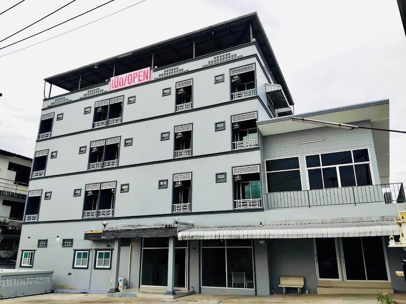 Terminal2 Hotel Phukettown, Ratsada, Thailand