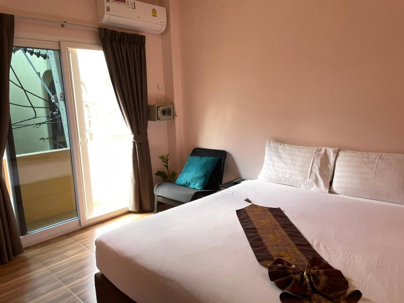 Sureena Hotel, Pattaya Central, Thailand