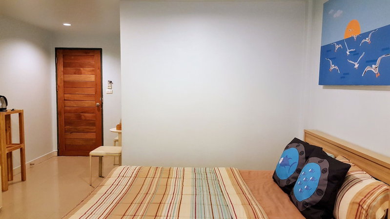 Limburi Hometel, Patong, Thailand