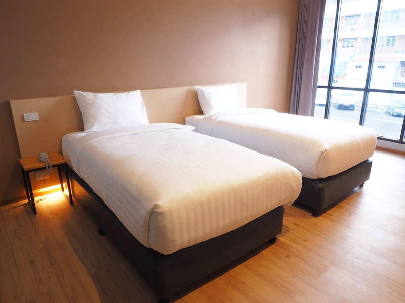 Sans Hotel, Ratchaburi, Thailand