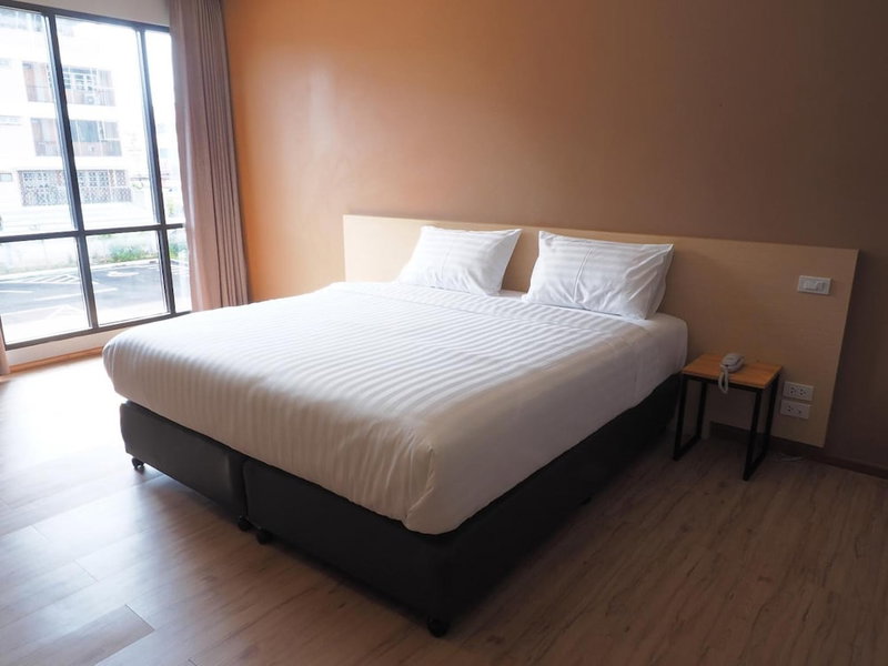 Sans Hotel, Ratchaburi, Thailand