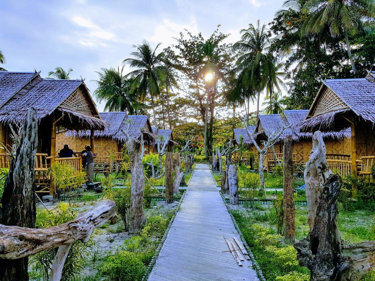Koh Mook Bungalows, Thailand