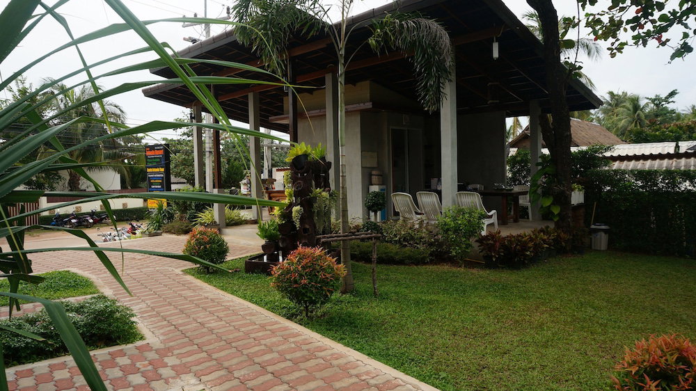 Lanta Intanin Resort, Thailand