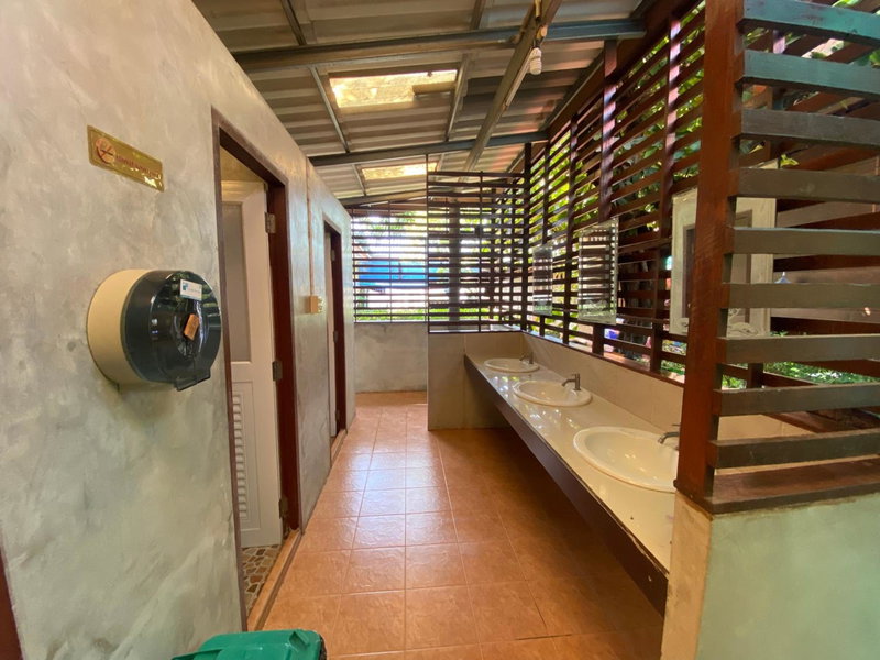 บ้านกรนรา Baan Kornnara, Amphawa, Thailand