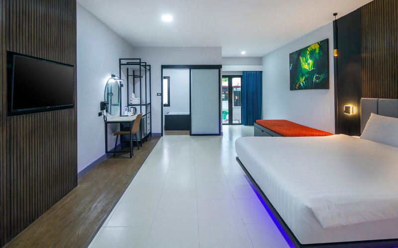 Tuana Hotels The Phulin Resort, Karon Beach, Thailand