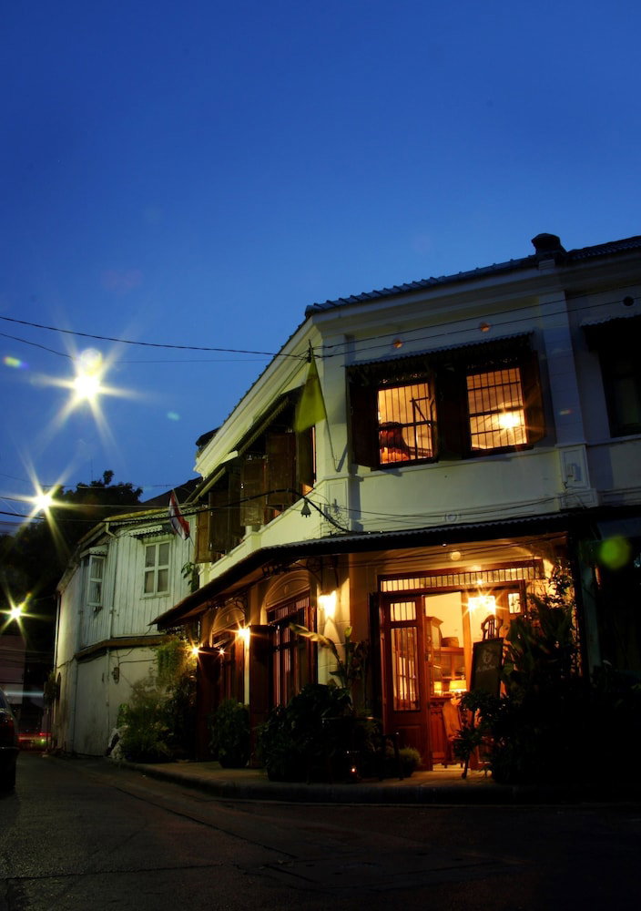 The Bhuthorn Bed and Breakfast, Thailand
