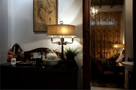The Bhuthorn Bed and Breakfast, Bangkok, Thailand