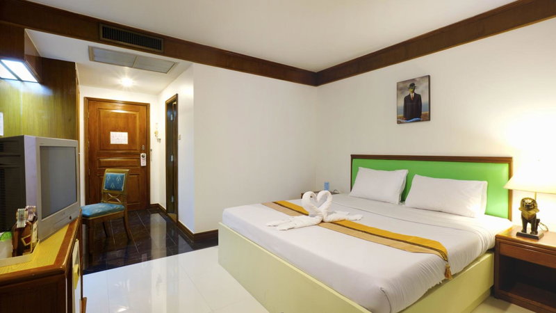 Silom Avenue Inn, Bangkok, Thailand