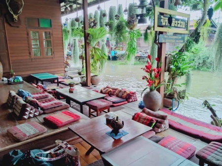 Baan Ing Suan, Amphawa, Thailand