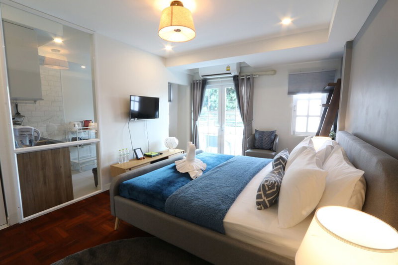Neveu Premier Residence, Bangkok, Thailand