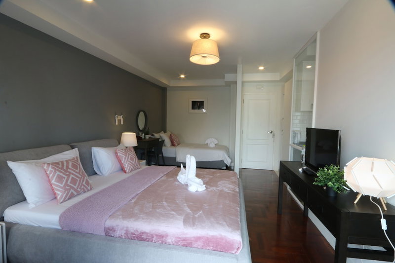 Neveu Premier Residence, Bangkok, Thailand