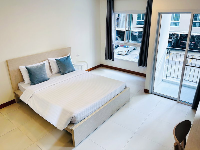 The Lodge at Min Residence, Bangkok, Thailand