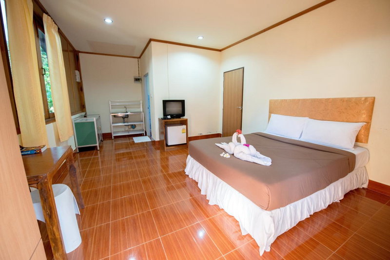 Poonsap Resort, Ko Lanta, Thailand