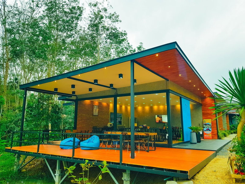 สกายโฮม วัดเจดีย์ไอ้ไข่ Resort & Restaurant, Ban Wat Boek, Thailand