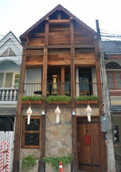 Sanae' Townhouse Chiang Mai, Chiang Mai, Thailand