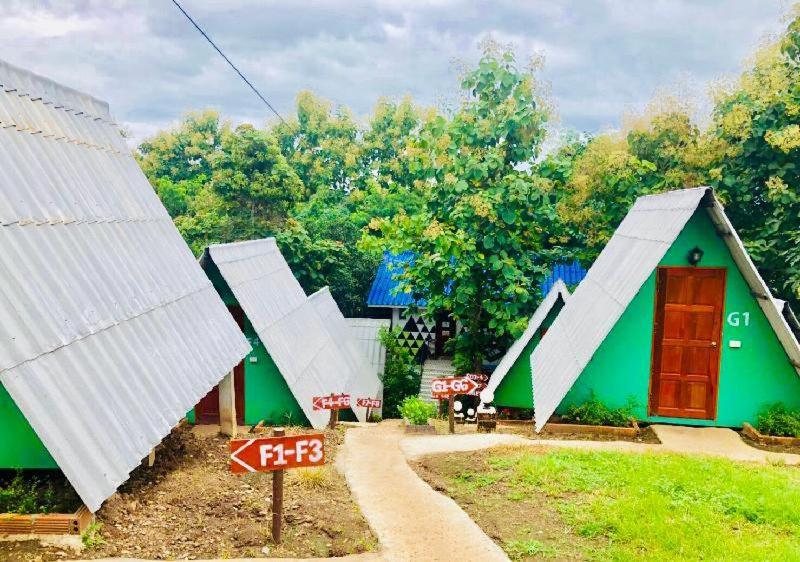 Pai circus hostel, Thailand