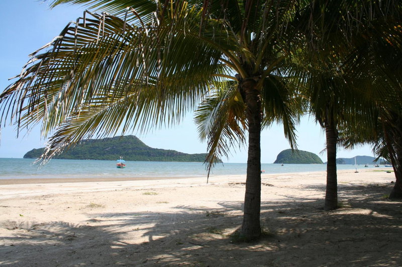 Long Beach Inn, Sam Roi Yot, Thailand