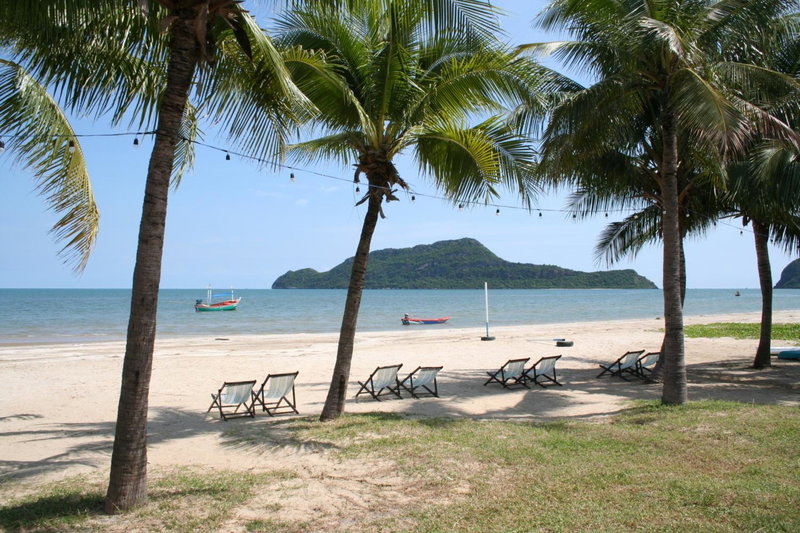 Long Beach Inn, Sam Roi Yot, Thailand