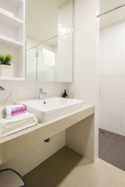 Karin Hotel And Serviced Apartment, Si Racha, Thailand