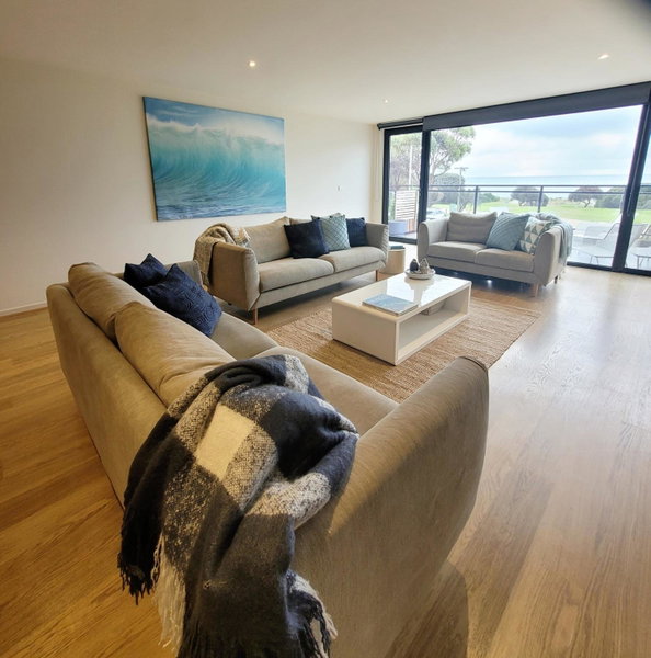 Waters Edge Apartment, Rye, Australia
