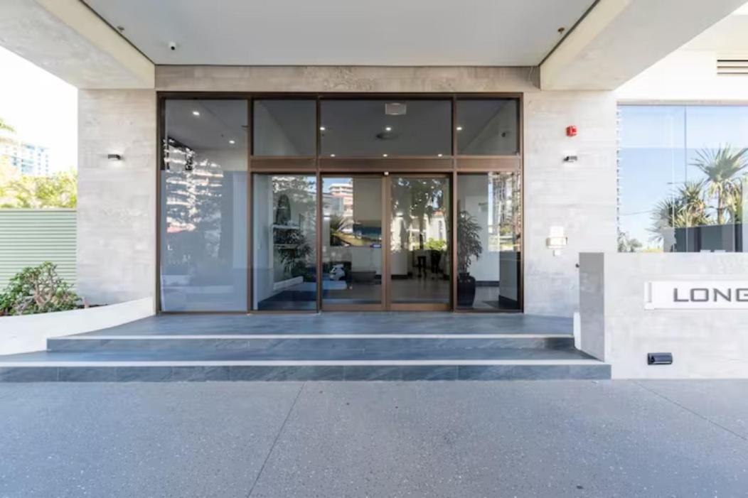 Longbeach Luxe, Surfers Paradise, Australia