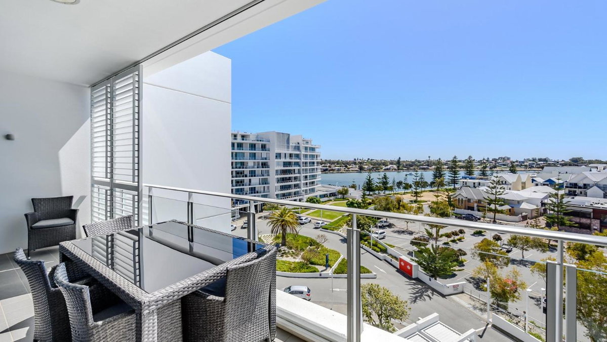 Bayview 701, Australia