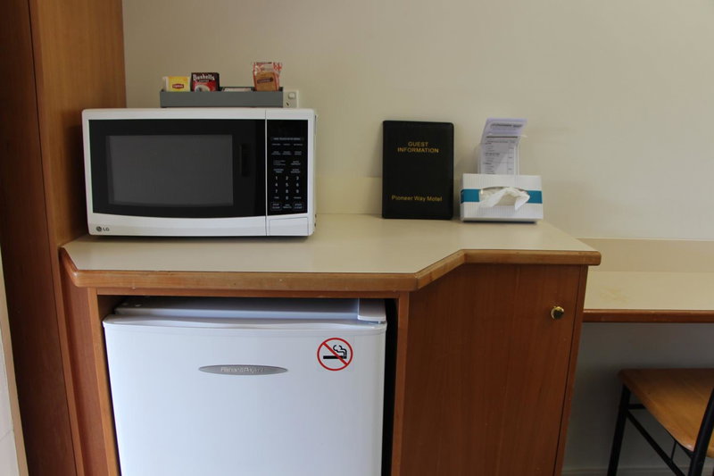 The Pioneer Way Motel, Springwood, Australia