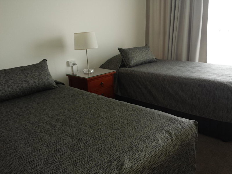 Kirribilli Apartments, Brisbane, Australia