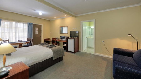 Oasis Motor Inn, Broken Hill, Australia