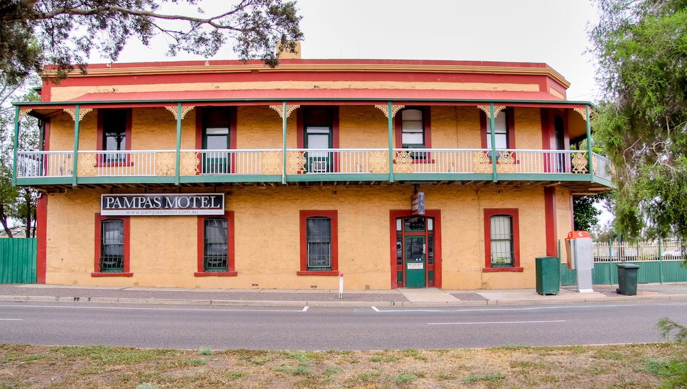 Pampas Motel, Australia
