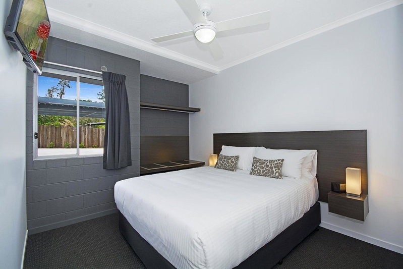 Cooroy Luxury Motel Apartments, Cooroy, Australia