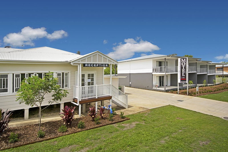 Cooroy Luxury Motel Apartments, Cooroy, Australia