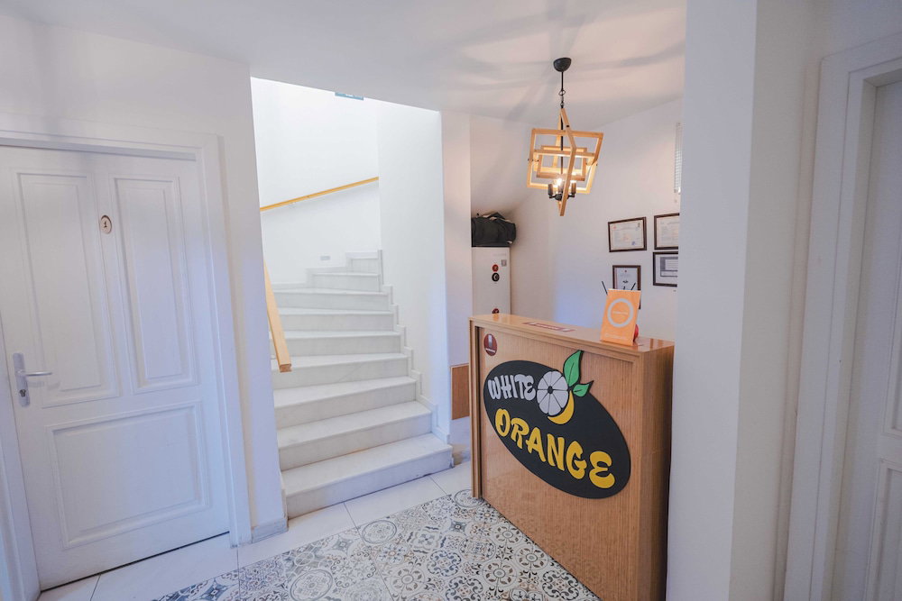 Hotel · White Orange, Seferihisar