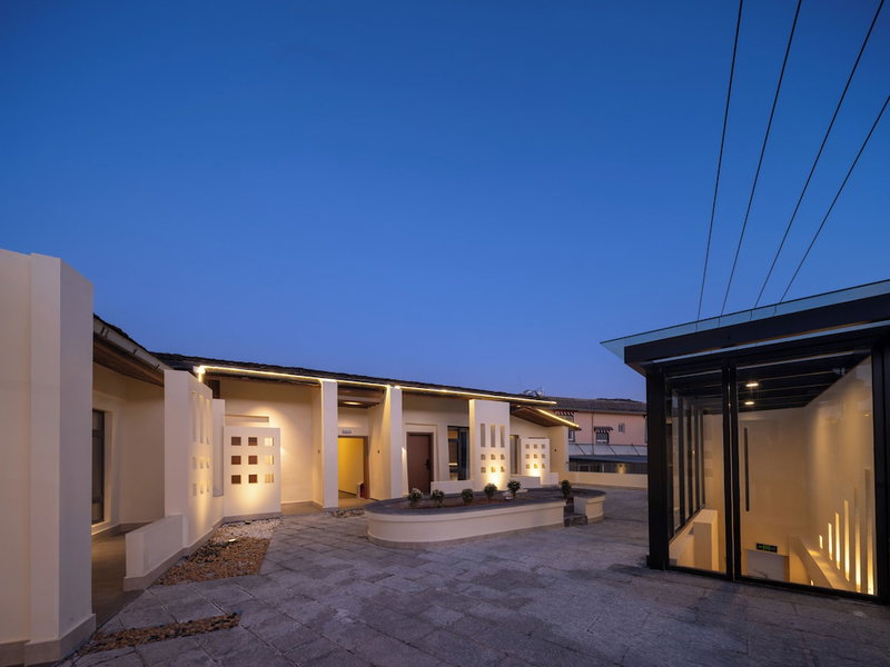 Bandu Oxygen Supply Homestay, Deqin, China