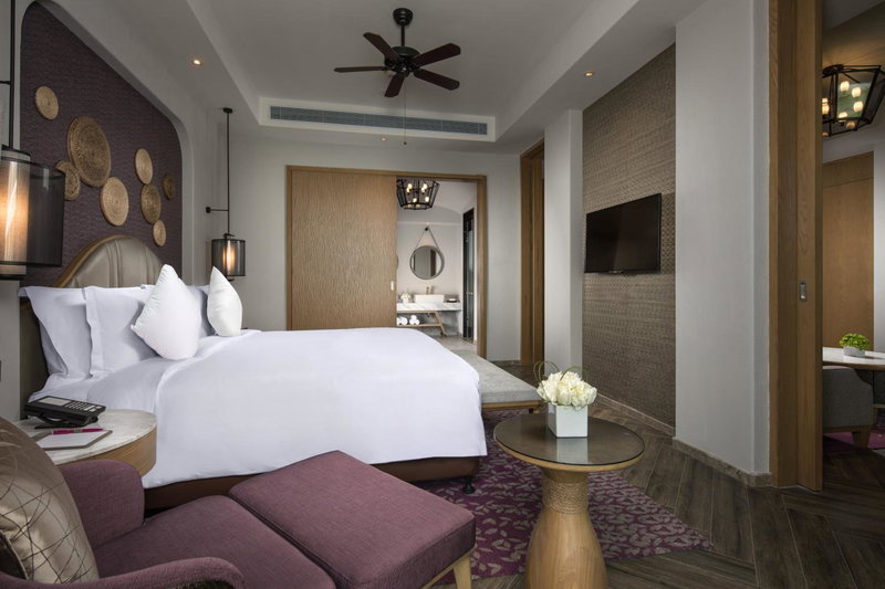 Crowne Plaza QingdaoOriental Movie Metropolis by IHG, Huangdao, China