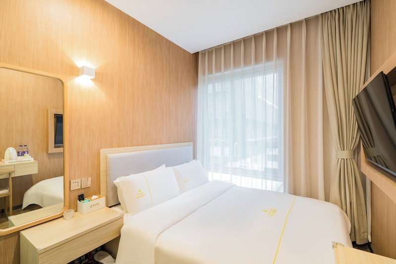 Dequan Hotel Guangqumen Branch, Beijing, China