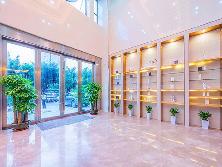 Lavande Hotel Zhaoqing Qixingyan Scenic Spot Yihua International Square, Zhaoqing, China