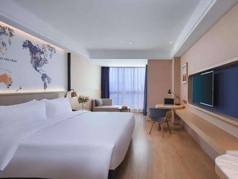 Kyriad Marvelous Hotel Suzhou Wujiang People Square, Suzhou, China