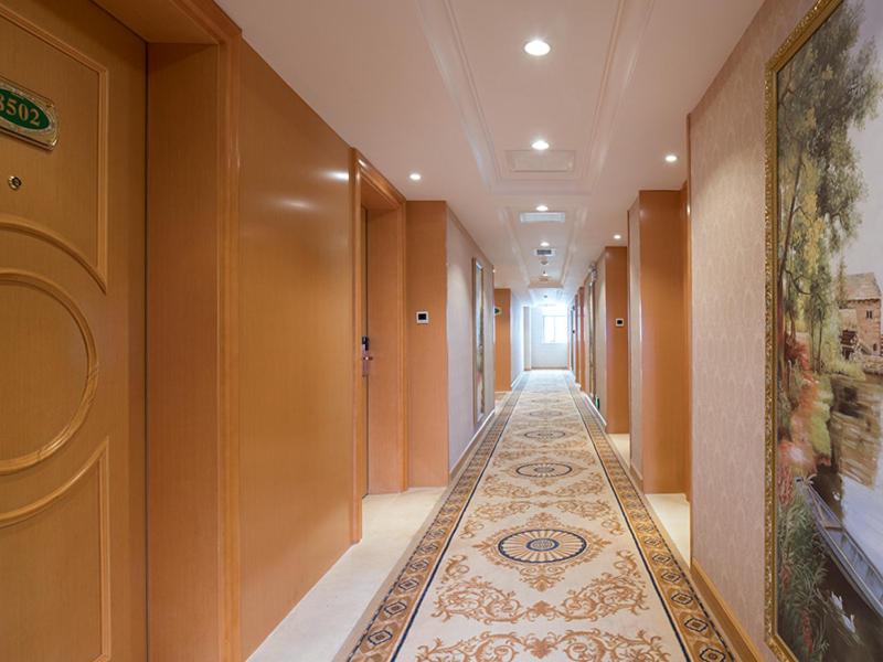 Vienna Hotel (Huizhou Daya Bay Xinyi Store), Huizhou, China