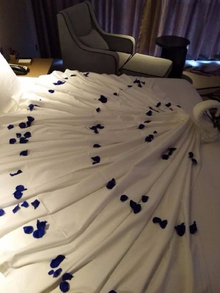 Lavande Hotel Haining Leather City Yintai Branch, Jiaxing, China