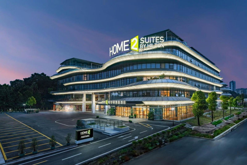 Home2 Suites By Hilton Hotel Guangzhou Baiyun International Airport Huadu Plaza Branch - Free Shuttle Bus to Guangzhou Baiyun International Airport & Free, Huadu, China