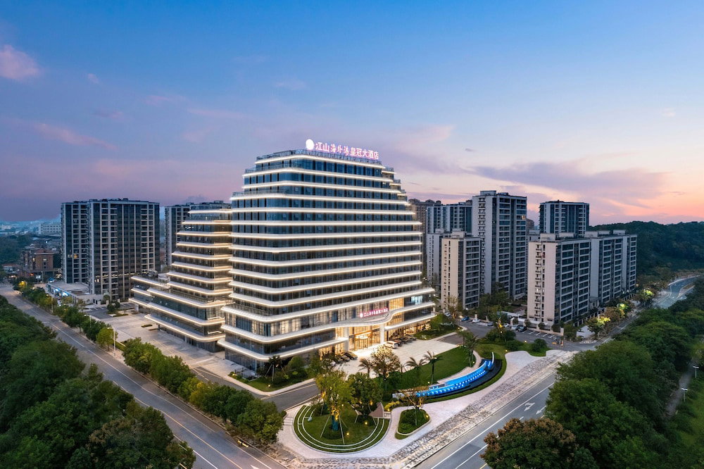 Jiangshan Haiwaihai Grand Hotel, China