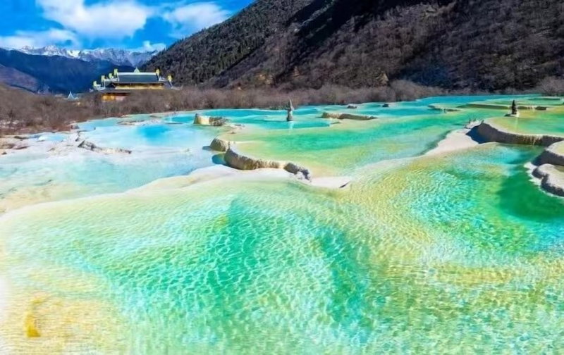 Jiuzhaigou Cloudy Hotel, Ngawa Autonomous Prefecture, China