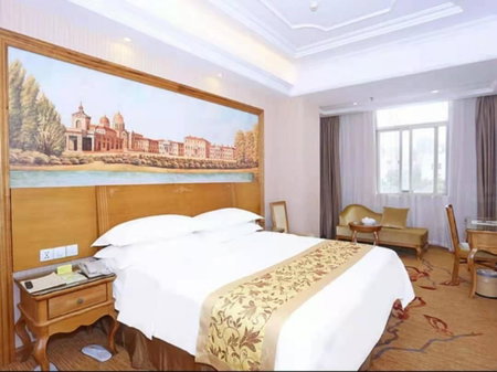 Vienna Hotel Shantou Longhu South Taishan Road, Shantou, China