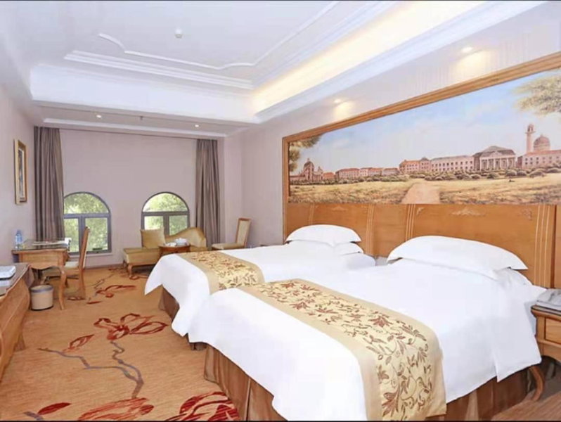 Vienna Hotel Shantou Longhu South Taishan Road, Shantou, China