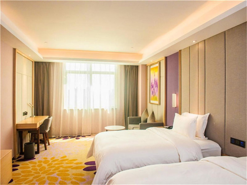 Lavande Hotel Jiangmen Golf Club, Jiangmen, China
