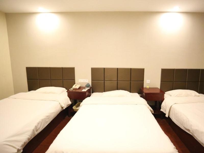 GreenTree Inn Anhui Suzhou Railway Station Express Hotel, Suzhou, China