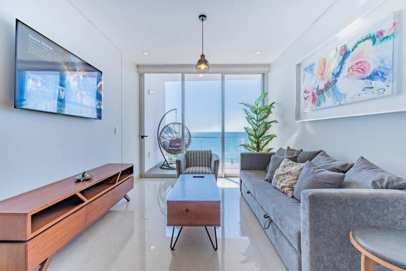 Hermoso Condo al Pie de la Playa Camino al Mar, Mazatlán, Mexico