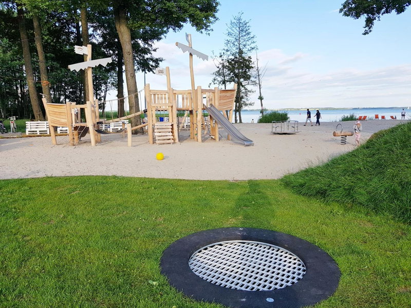 Good Morning Sunshine - Nautica Resort Apartment, Giżycko, Poland