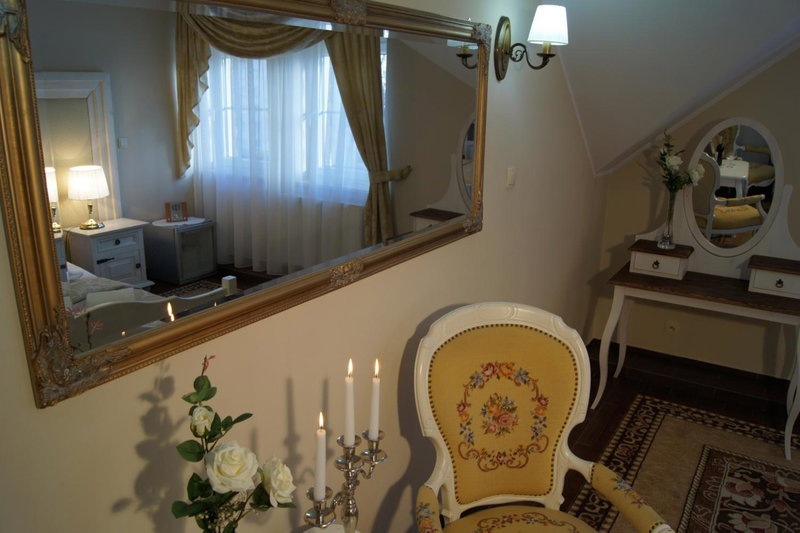 Hotel POD HERBEM -POKOJE OZONOWANE, Białystok, Poland